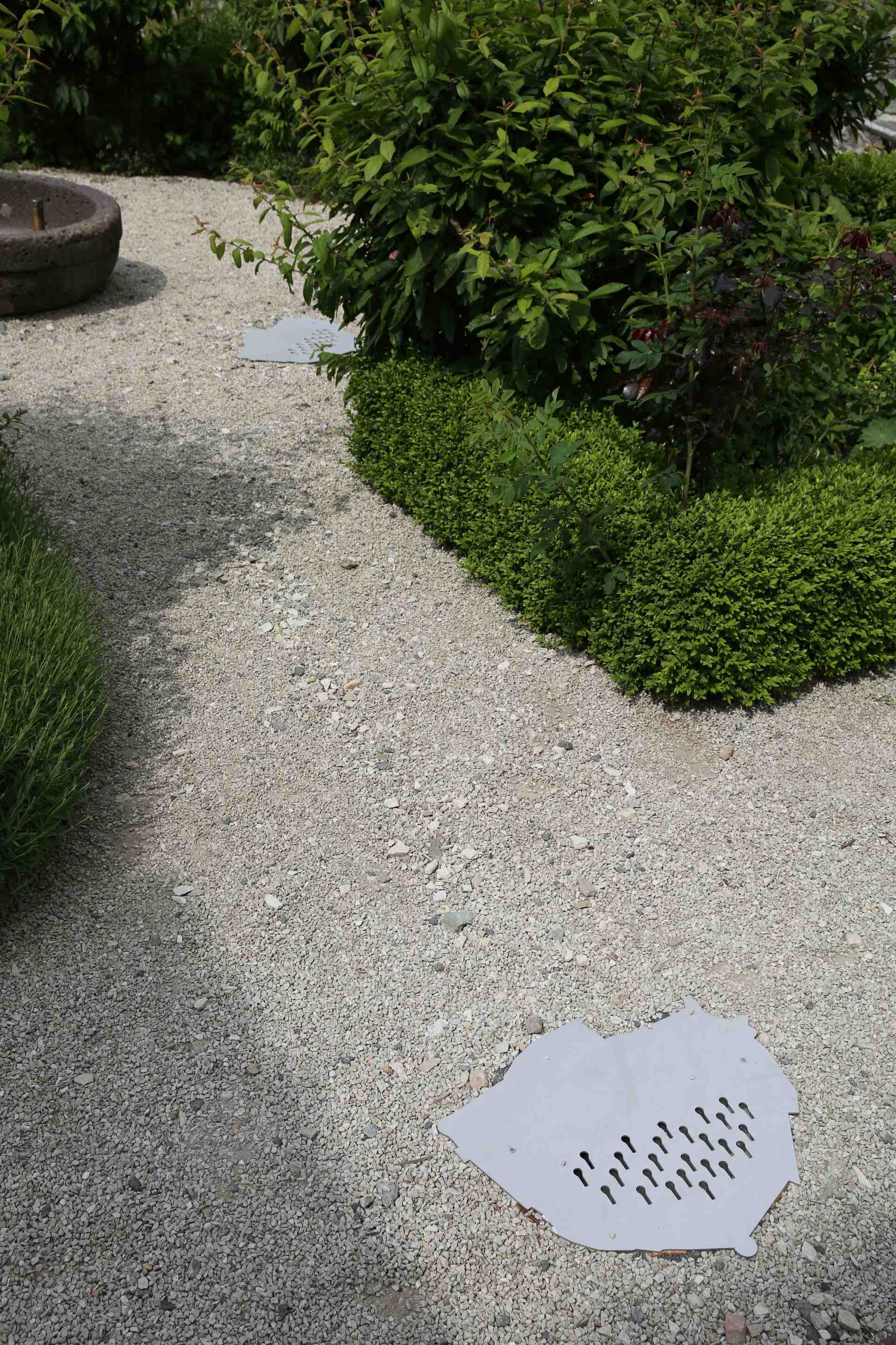 :::::Meine Bilder:Eppstein 29.Mai 2015 Aufbau:2015_05_29:Erdlautsprecher Altan_k.jpg